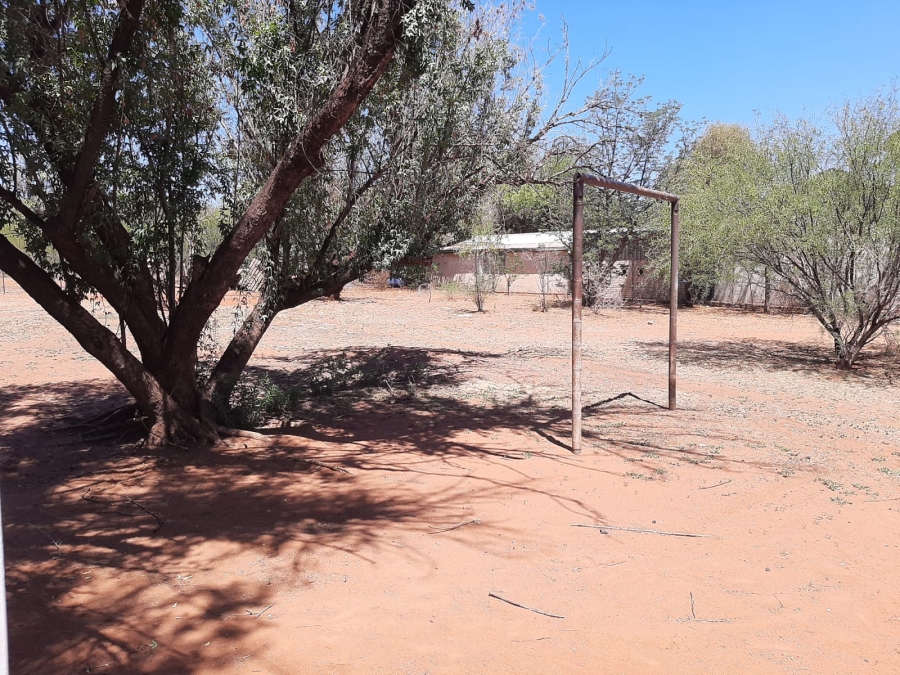 To Let 4 Bedroom Property for Rent in Dibeng Northern Cape